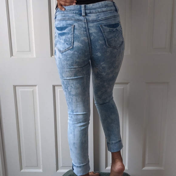 Kohl's Mudd Acid Wash Jeans - Picture 3 of 4